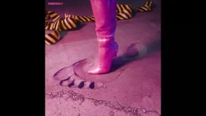 Big Foot Lyrics - Nicki Minaj